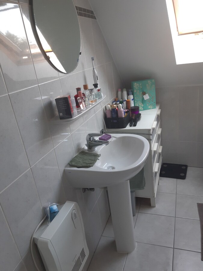 Ruim duplex 2 slpk-appartement in centrum Gavere. 