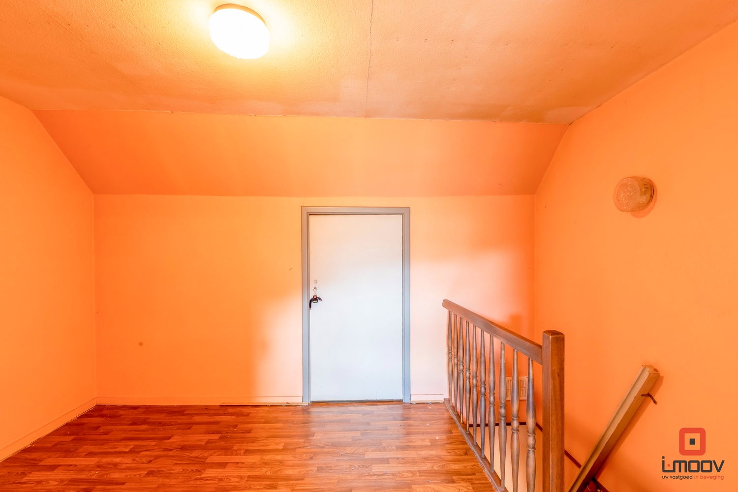 stadswoning met garage en zonnige buitenruimte 