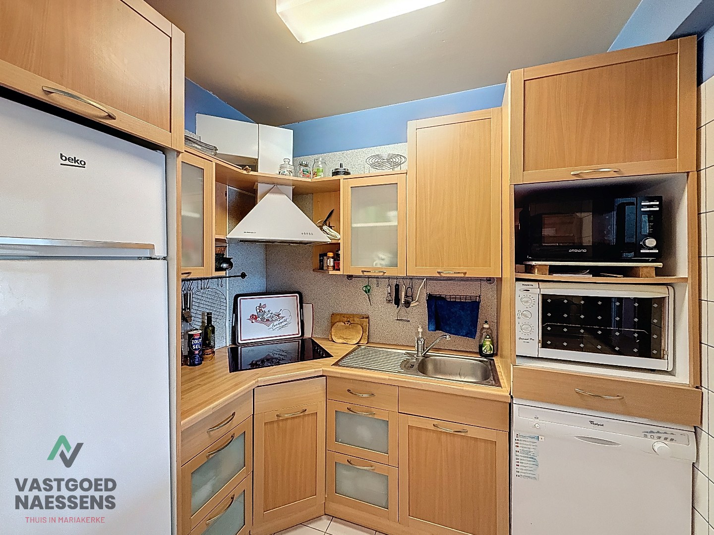 Prêt à emménager, appartement d'une chambre près de la digue. 