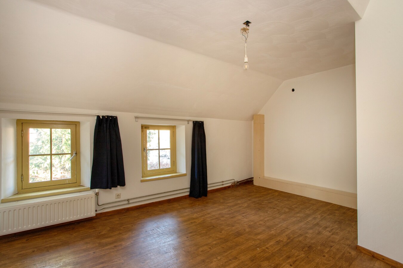 Imposante herenboerderij gelegen in het hart van Hoogeloon. 