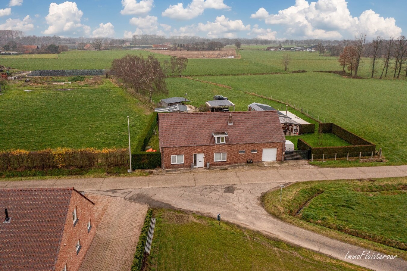 Ferme prête à l'emploi avec écuries sur environ 45 ares à Kinrooi 