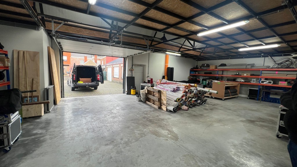 Gerenoveerde opslagruimtes te huur in Balegem