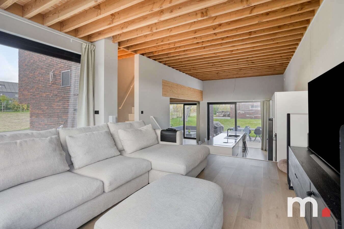 Unieke Villa te Lendelede met 5 slaapkamers met hoogwaardige afwerking ! 