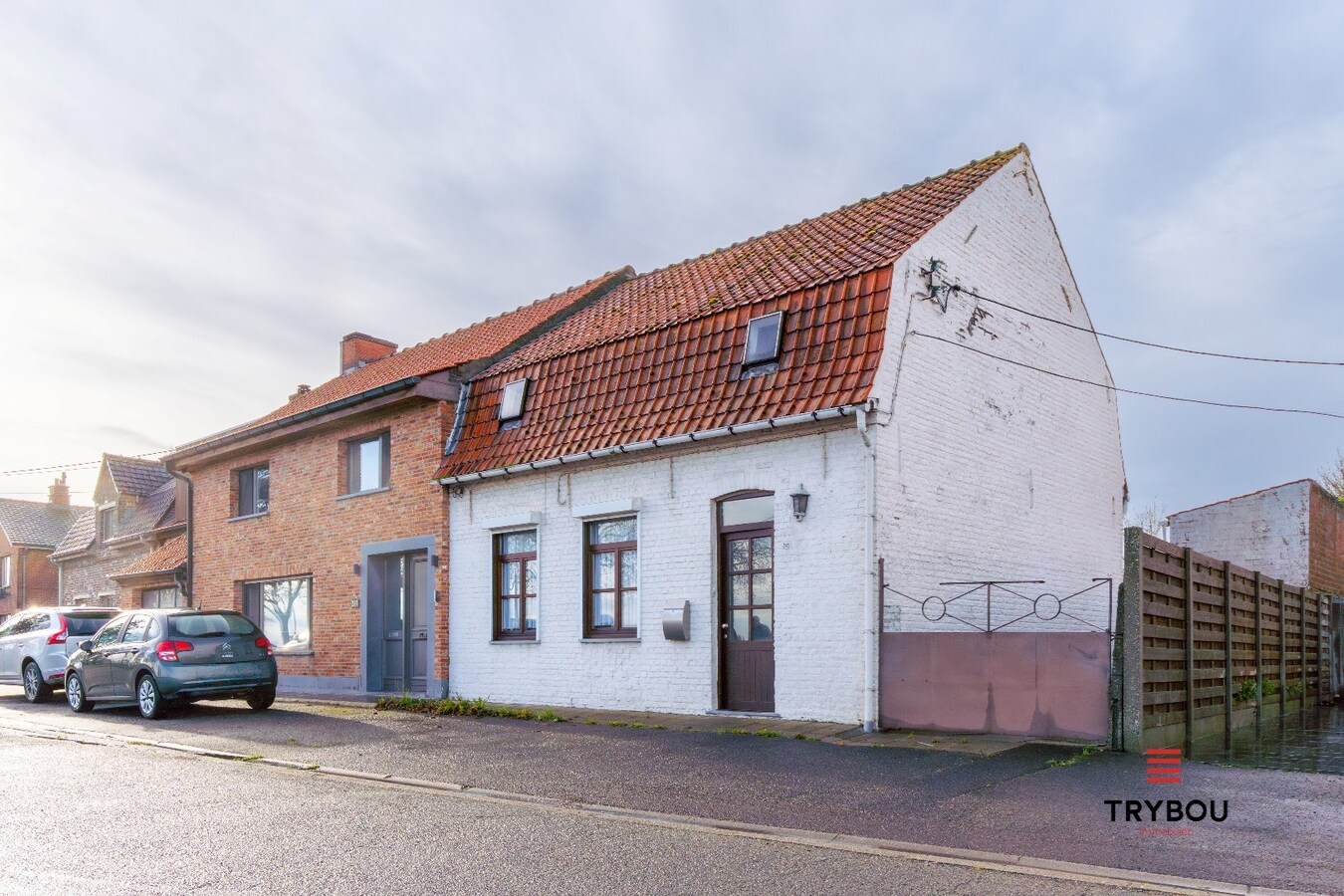 Te renoveren halfopen woning op ruim perceel van 1422m² in Brielen 