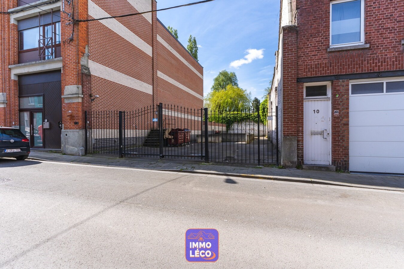 LOT de 5 emplacements de parking, en plein centre-ville, IDEAL INVEST !! 