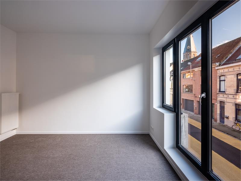 Compleet gerenoveerde woning op toplocatie 