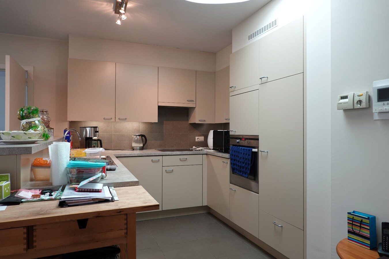 Lichtrijk en ruim appartement in centrum Gistel met twee slaapkamers 