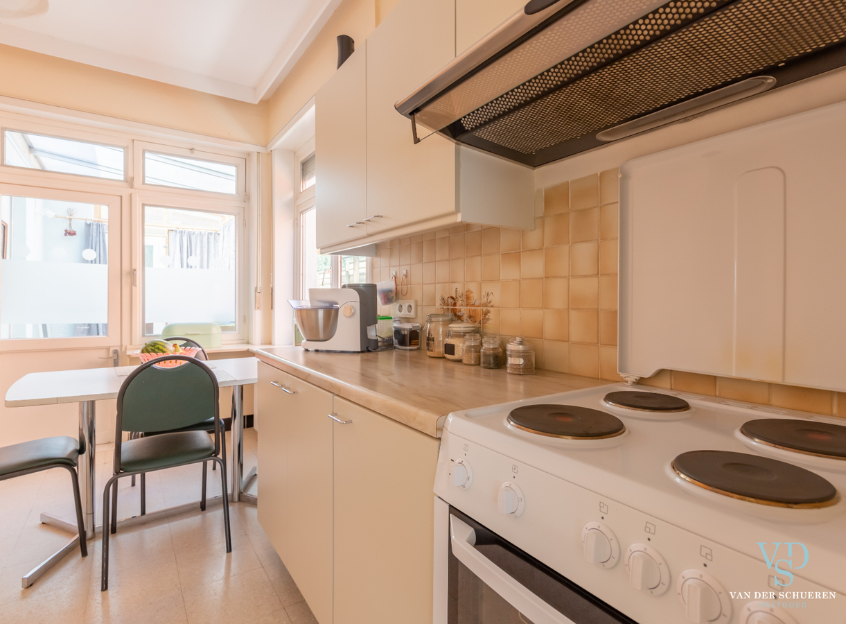 Gelijkgrondse woning op bijna 500 m² in centrum Gavere ! 