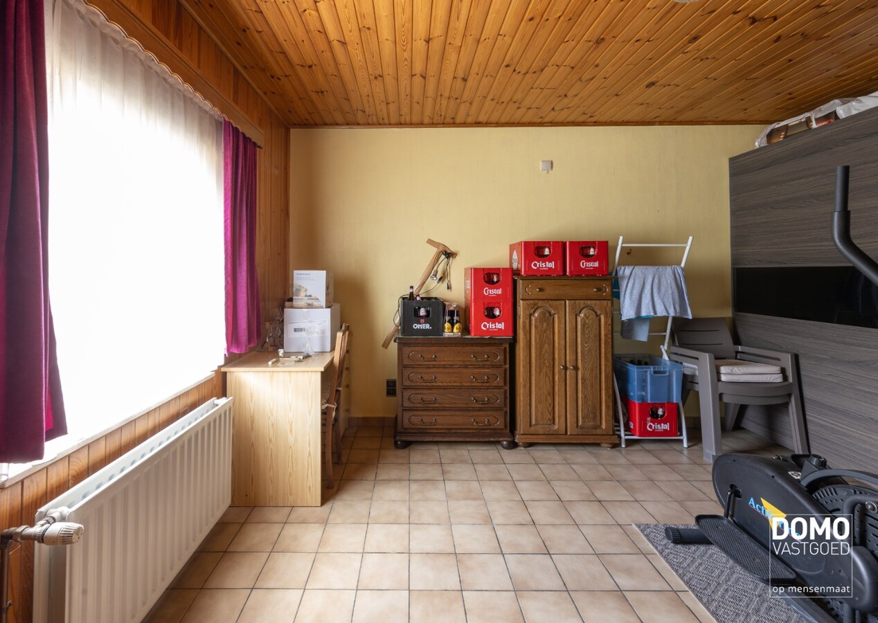 RUSTIG GELEGEN, RUIME WONING MET 4 SLAAPKAMERS, TUIN &amp; AANGRENZENDE STUDIO MET ENERGIELABEL D GELEGEN IN ALKEN 