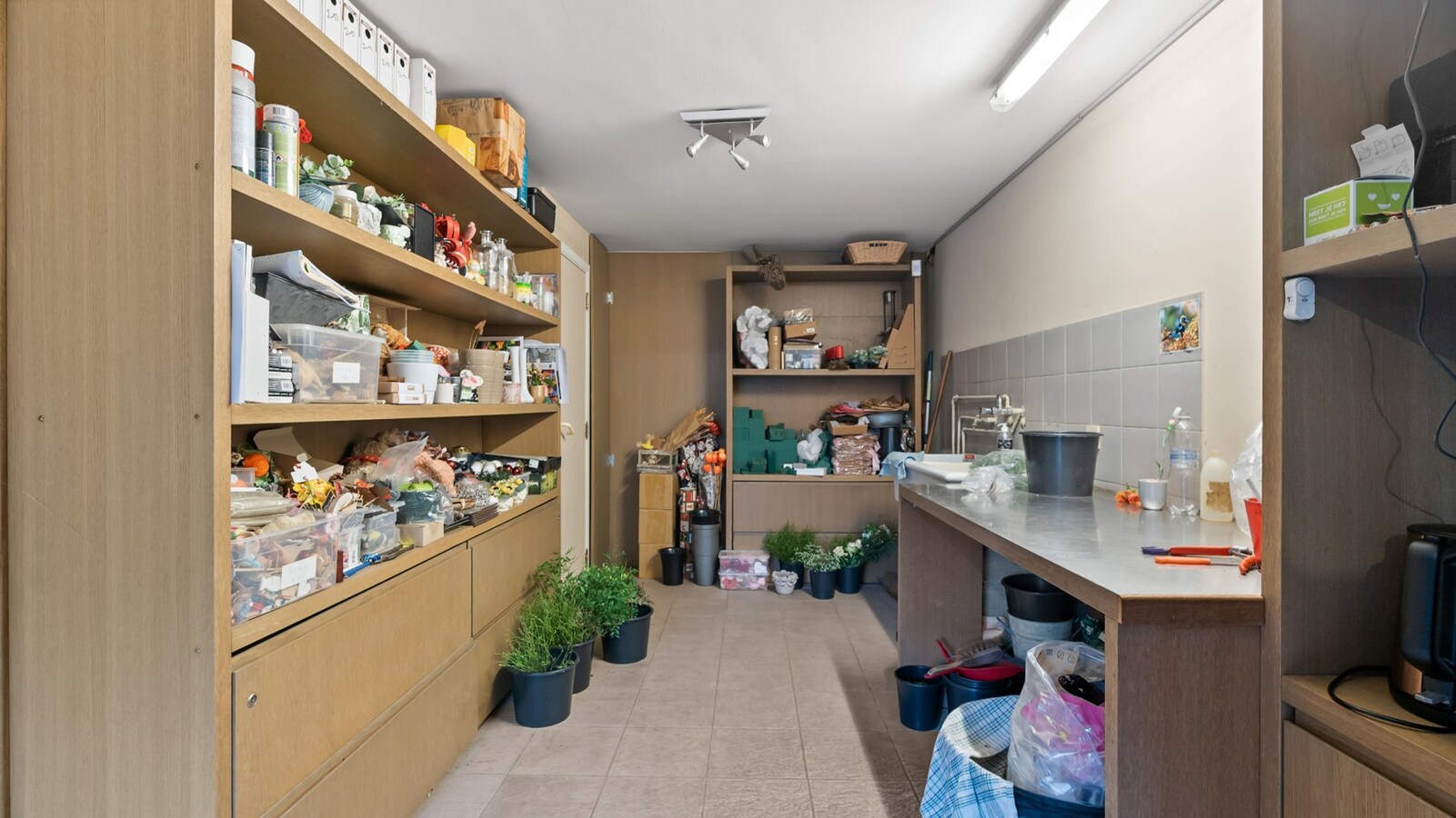 KESSEL-LO Handelspand + garage 