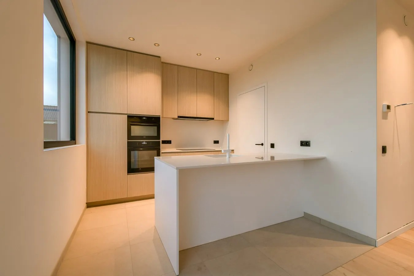 Ruime afgewerkte nieuwbouwwoning met landelijk zicht! 