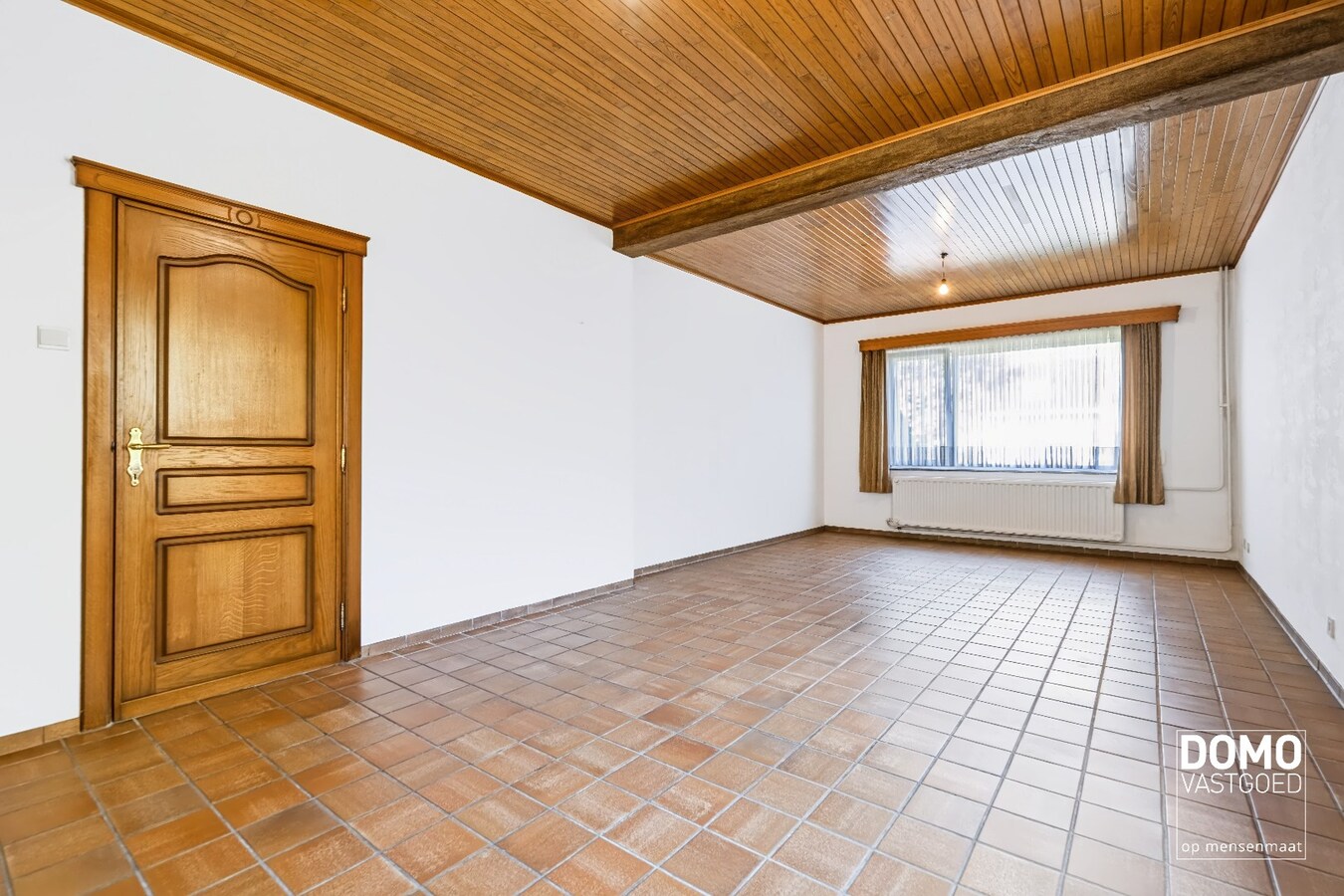 Zeer goed onderhouden woning op 9 are met potentieel 