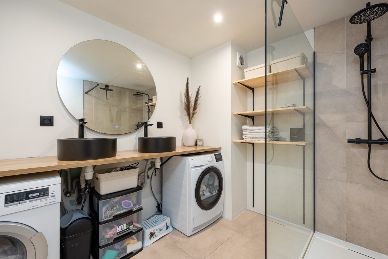 Prachtige woning 243 m² met 4 slaapkamers (met mogelijkheid tot kangoeroewoning) 