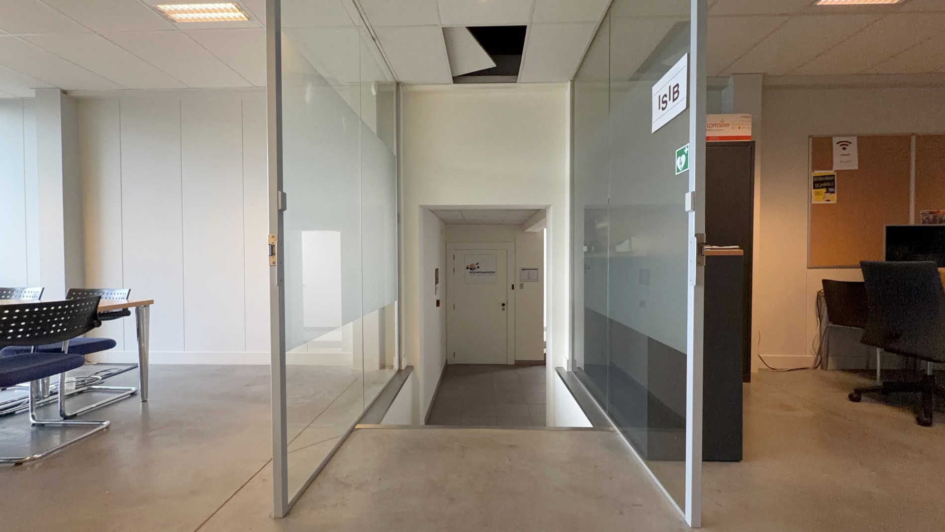 Kantoor te huur op toplocatie aan klaverblad E40xE17 in Gent