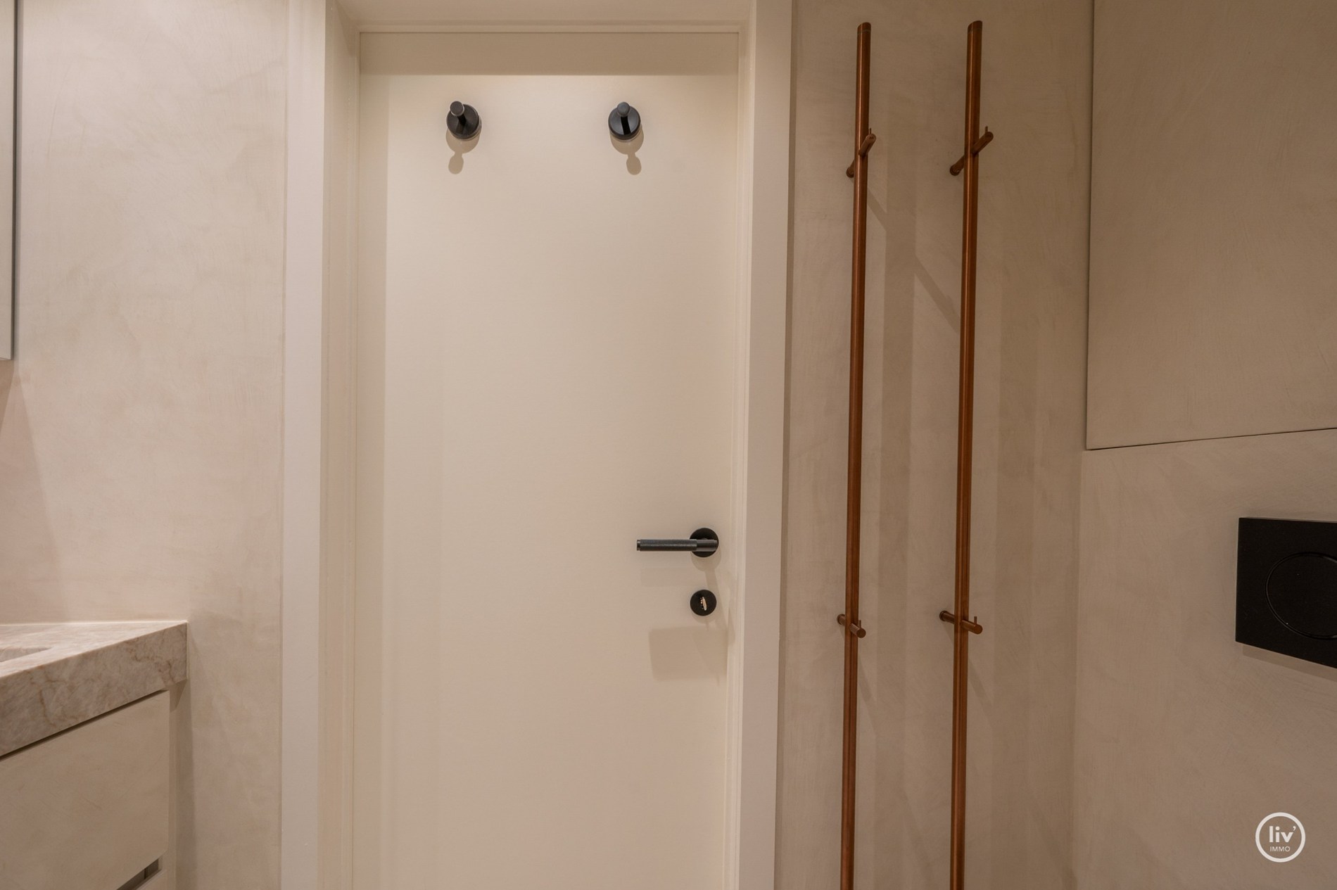Uitzonderlijk luxueus afgewerkte duplex met royale terrassen, op topligging te Dumortierlaan. Hier werd over elk detail nagedacht 