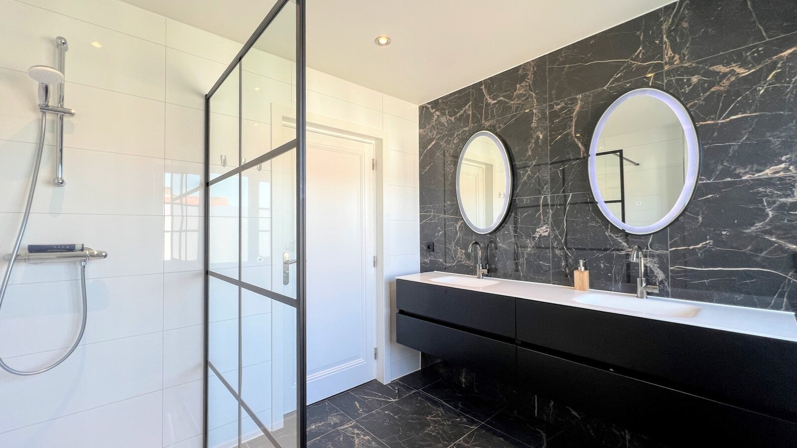 Gerenoveerde woning in Lanaken op perceel van 382 m² 