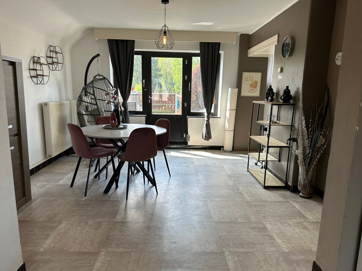 Appartement  met 2 slaapkamers en terras 
