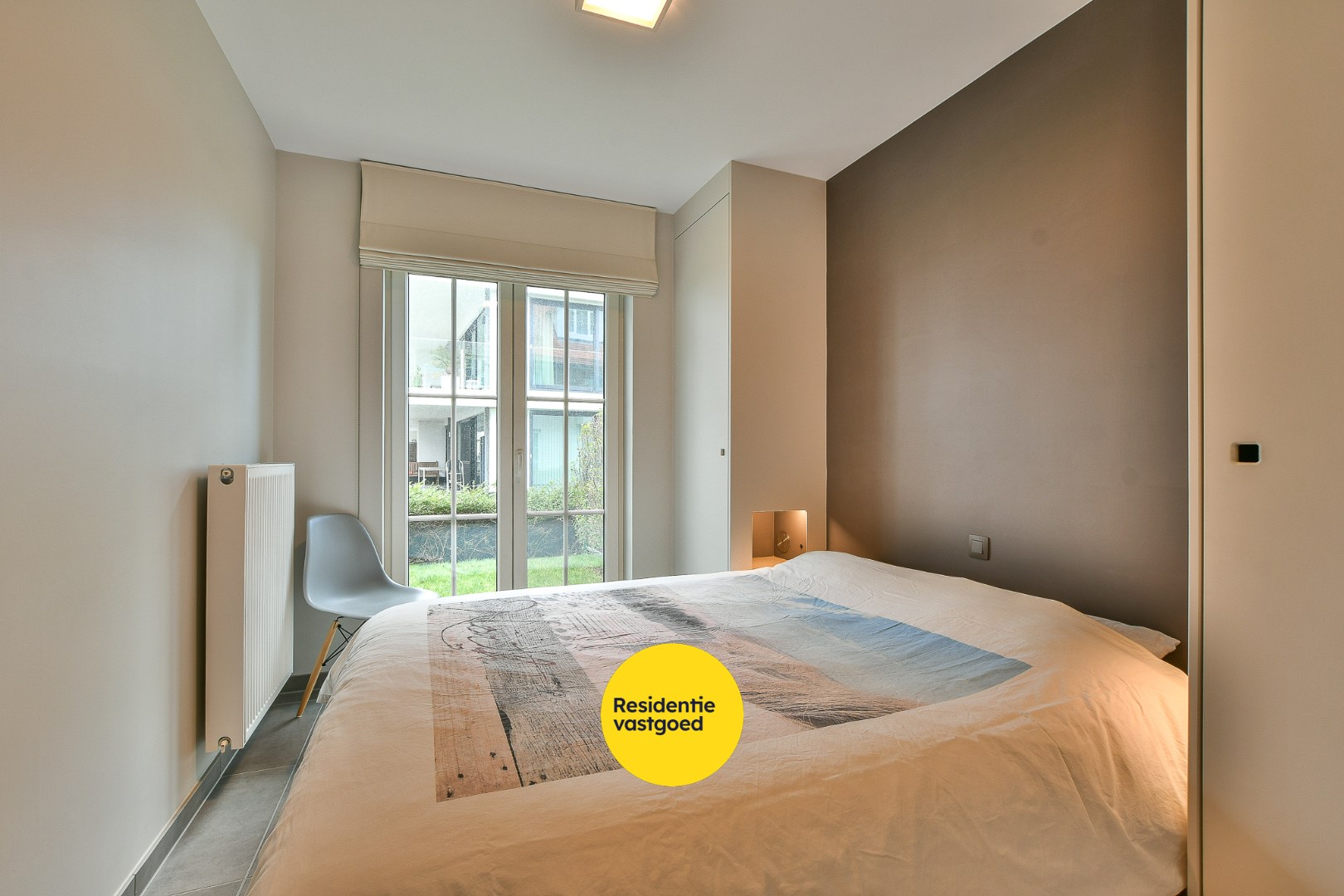 Gelijkvloers 2-slaapkamerappartement met tuin op toplocatie vlakbij de zee! 