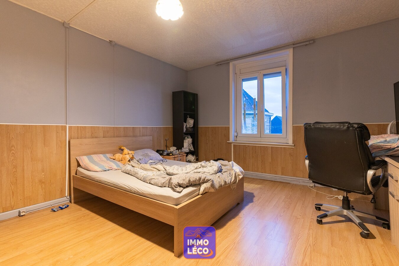 Immeuble comprenant 2 maisons avec jardins privatifs et 5 garages, IDEAL INVESTISSEURS ! 