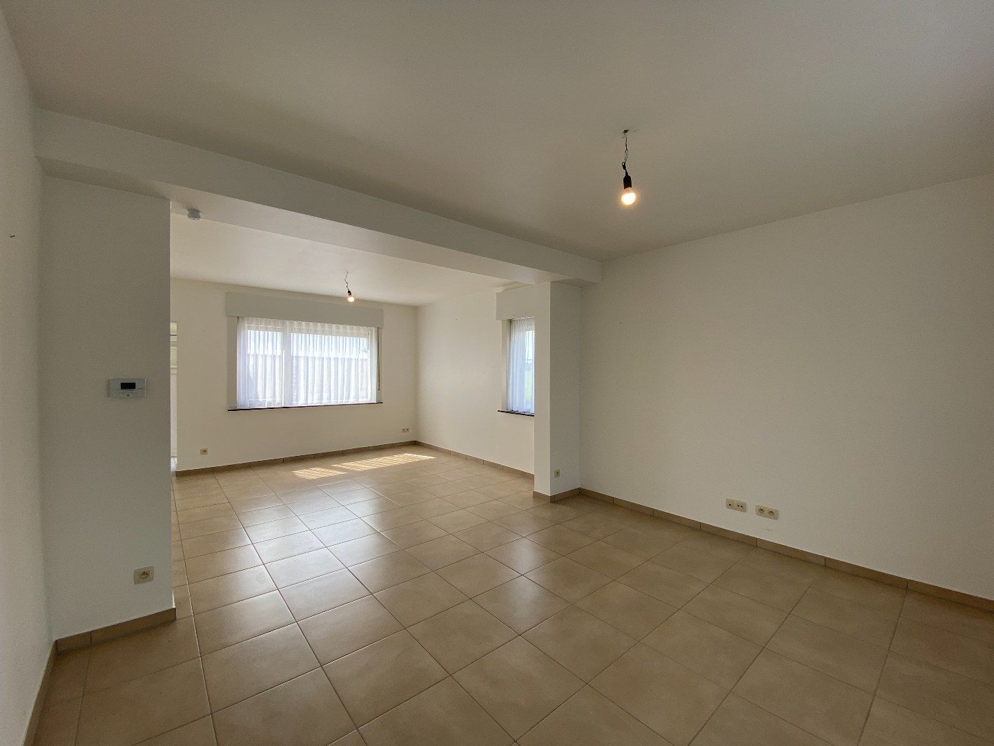 Ruime comfortabele halfopen woning met tuin en landelijk uitzicht! 