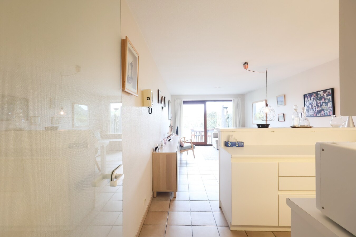 Instapklaar gelijkvloers appartement op wandelafstand van de Zeedijk en het strand! 