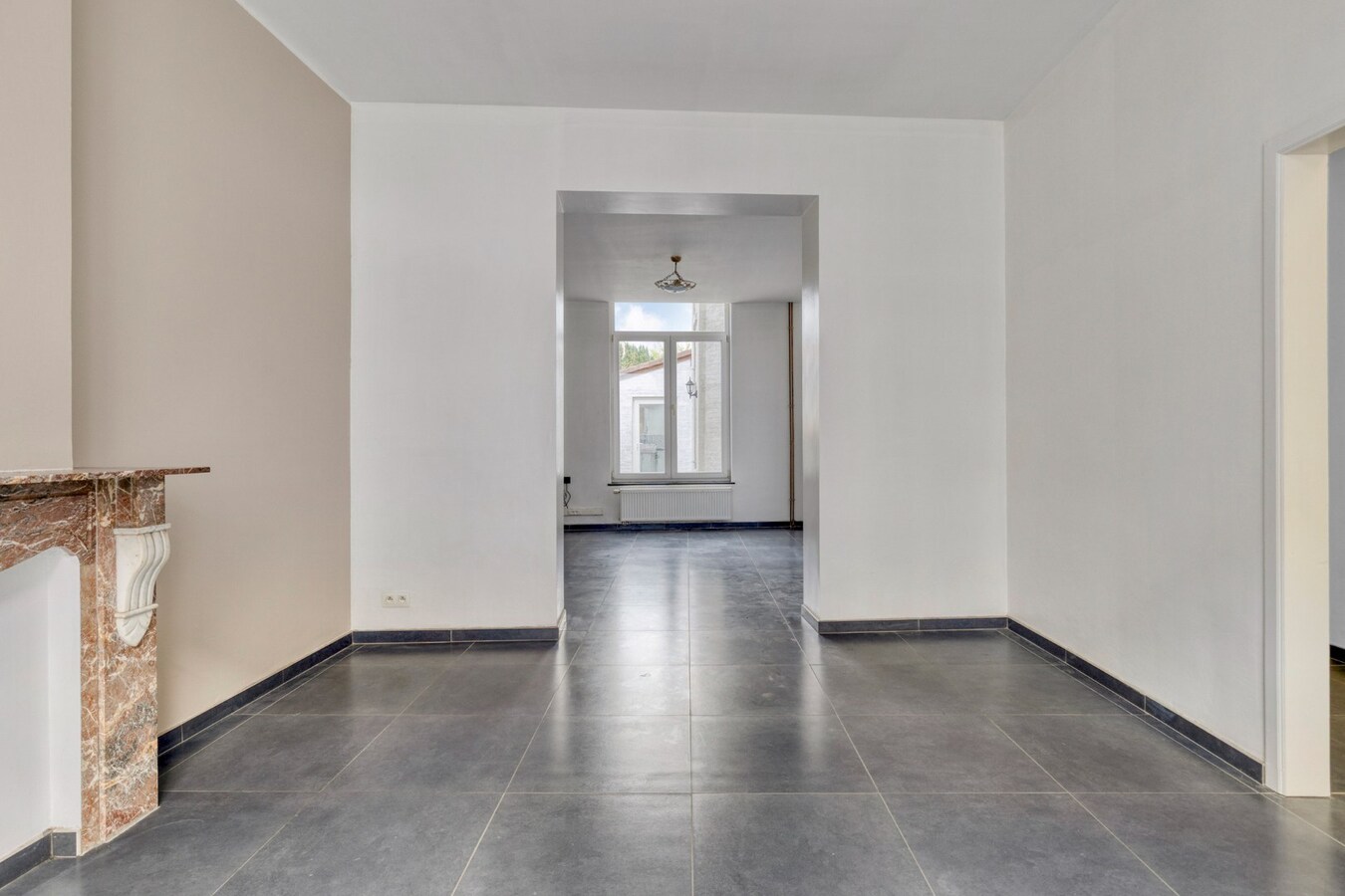 Gerenoveerd herenhuis met 4 slaapkamers en tuin in Tienen 