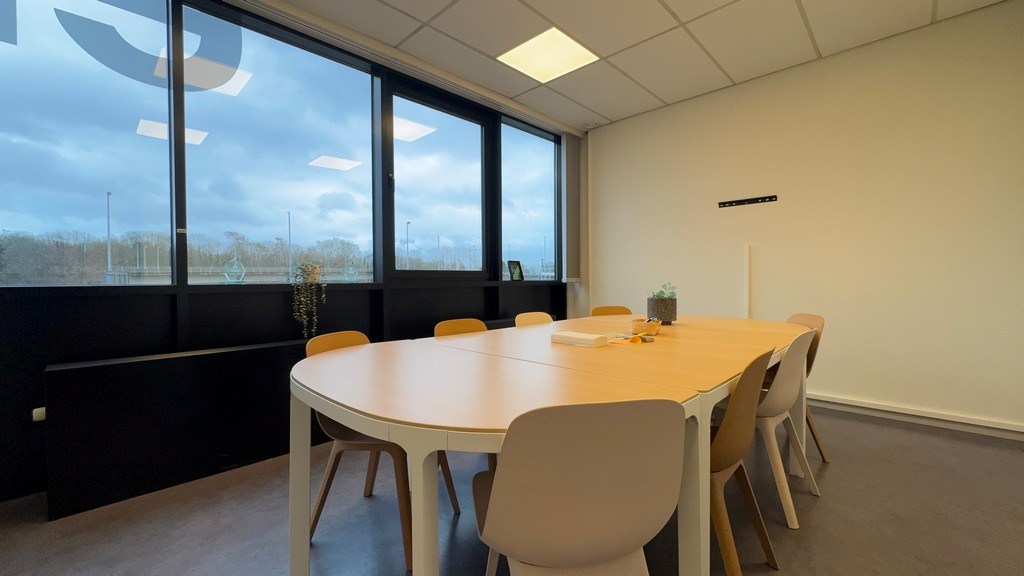 Strategisch gelegen kantoren te huur vlakbij klaverblad in Gent