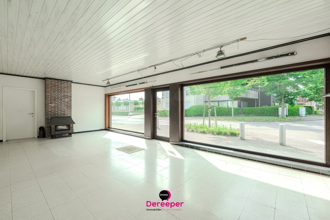 Projecteigendom met tal van ontwikkelingsmogelijkheden op perceel van 2.084 m² 
