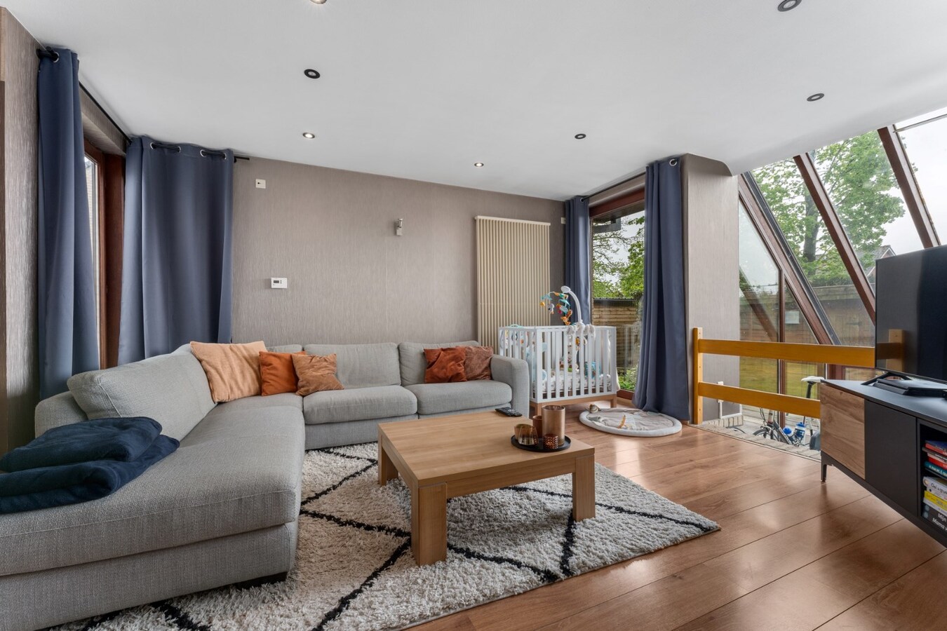 Rustig gelegen villa met 4 slaapkamers op 724m² te Koekelare 