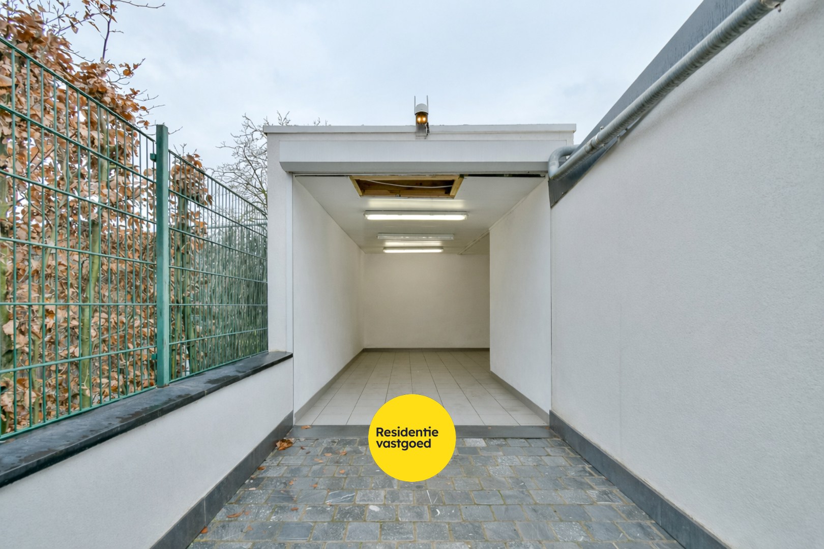 Prachtige woning met ruime garage in Roeselare! 