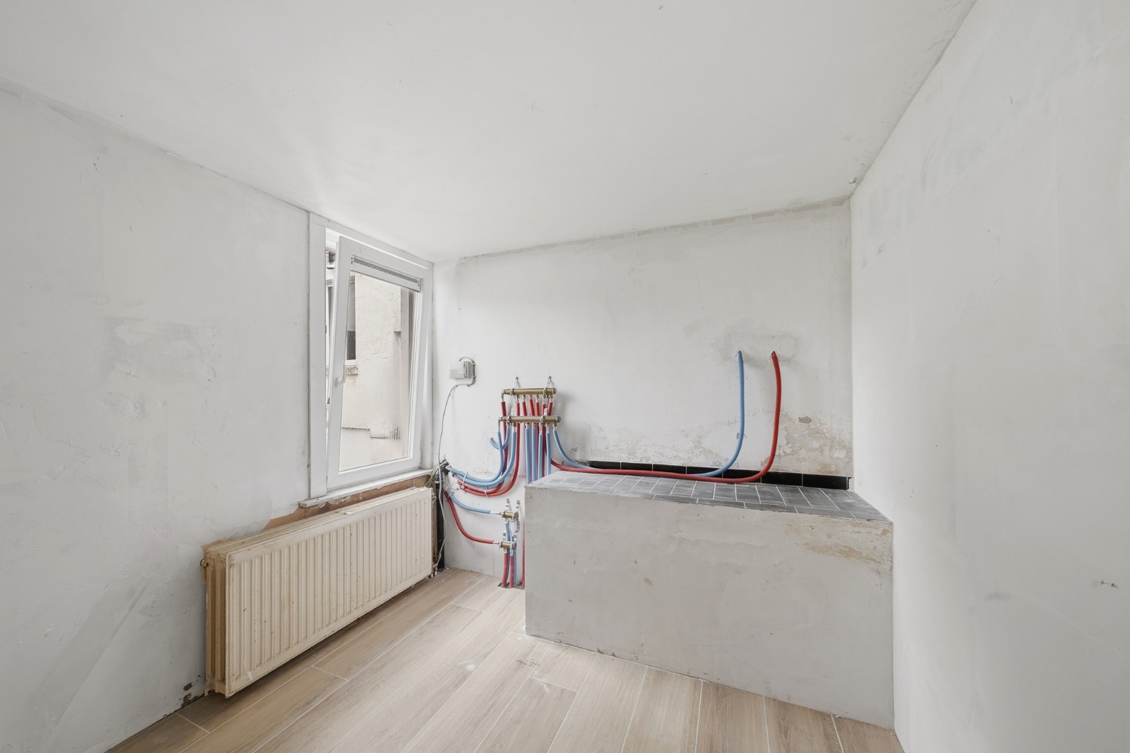 Ruime woning met veel mogelijkheden te Oostende 