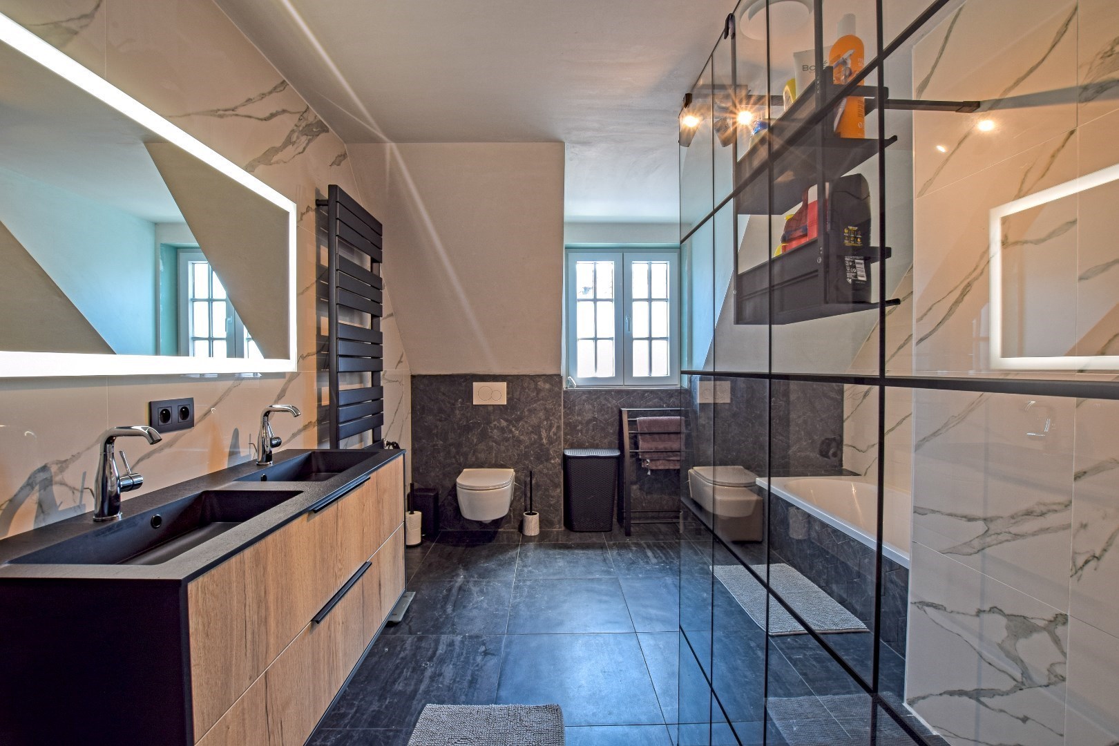 Recent met smaak afgewerkte alleenstaande woning 