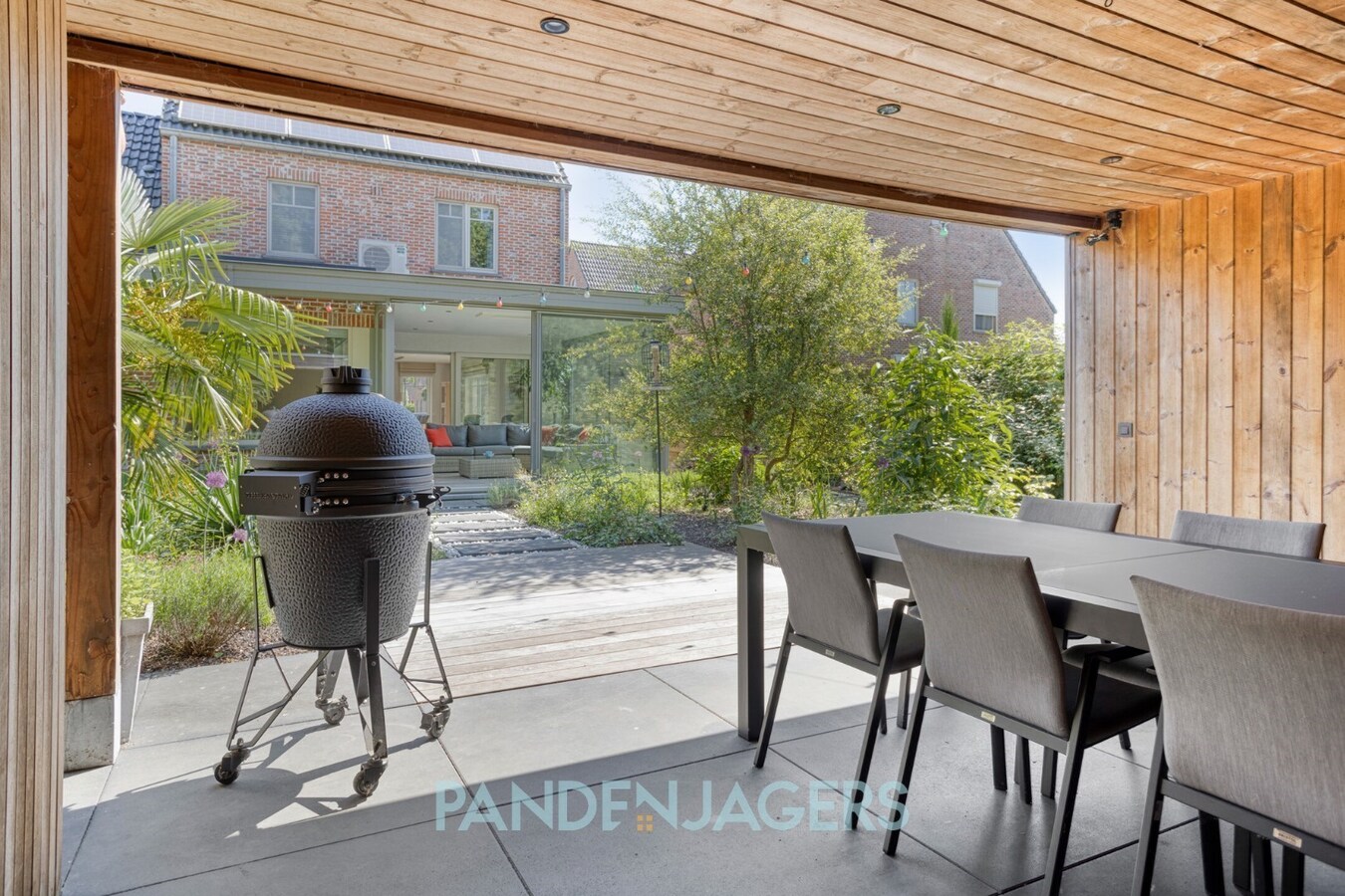 Prachtige woning met 5 slpks in rustige wijk te Lint 