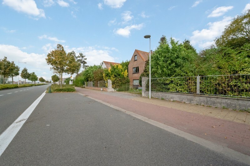 CENTRAAL GELEGEN KMO-GROND 