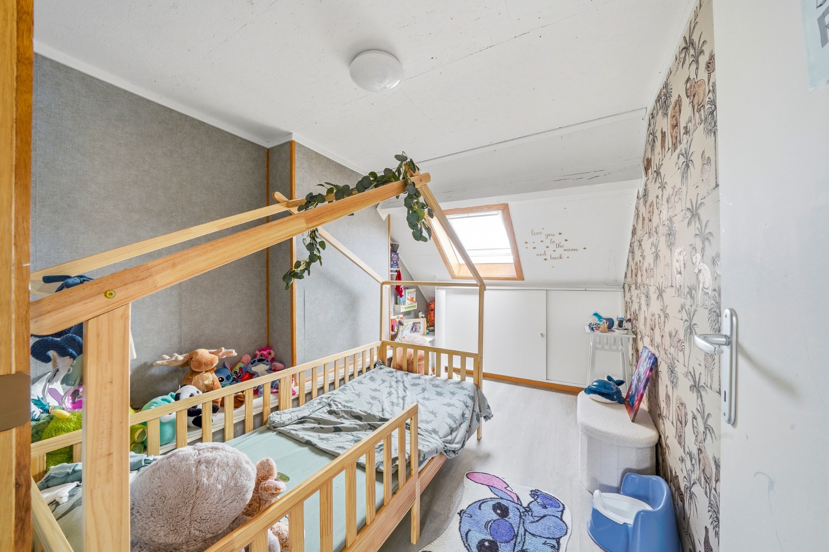 Instapklare woning met 4 slaapkamers te Oostende 