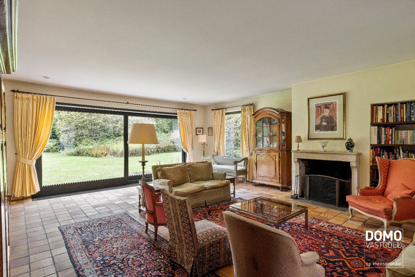 Exclusieve statige open bebouwing met zuid gerichte tuin in het centrum van Kermt (Hasselt) 