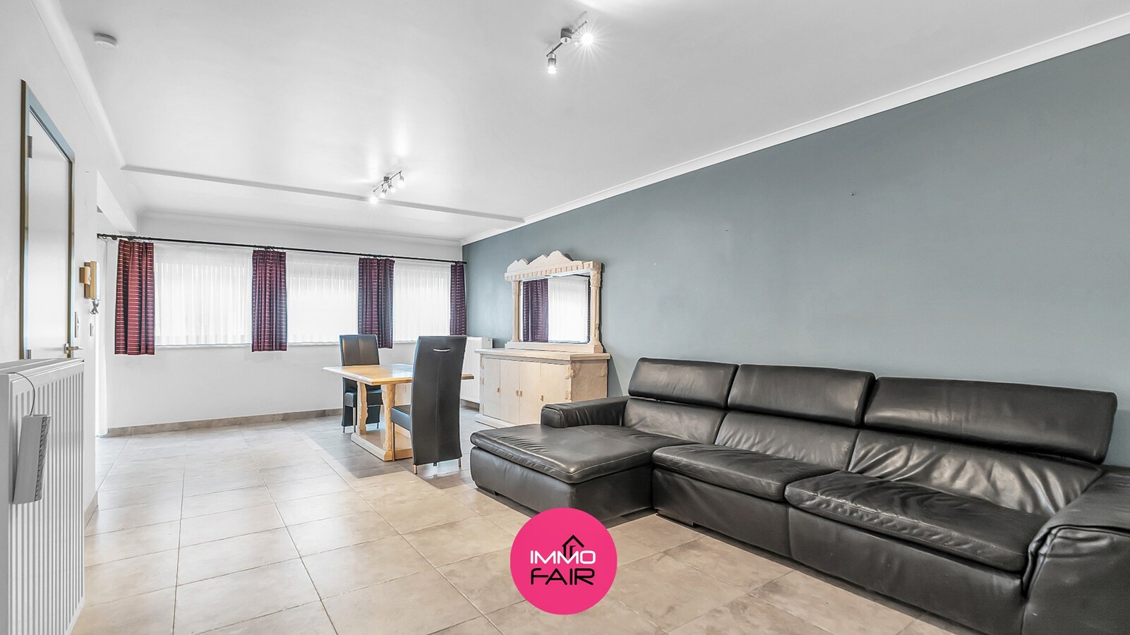 Gelijkvloers appartement met ruim terras in hartje Lanaken 