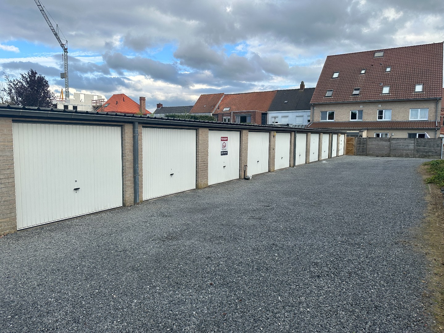 Garage te koop, dicht bij centrum Torhout 