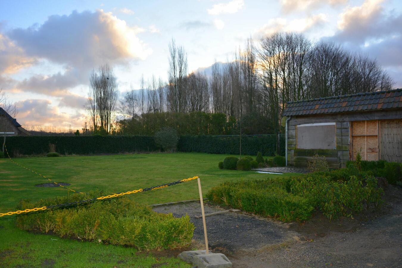 Mooi stuk bouwgrond voor open bebouwing! 