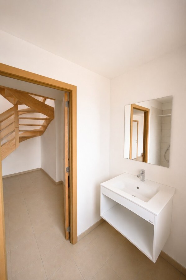 DUPLEX APPARTEMENT MET ZONNETERRASSEN OP TOPLIGGING 