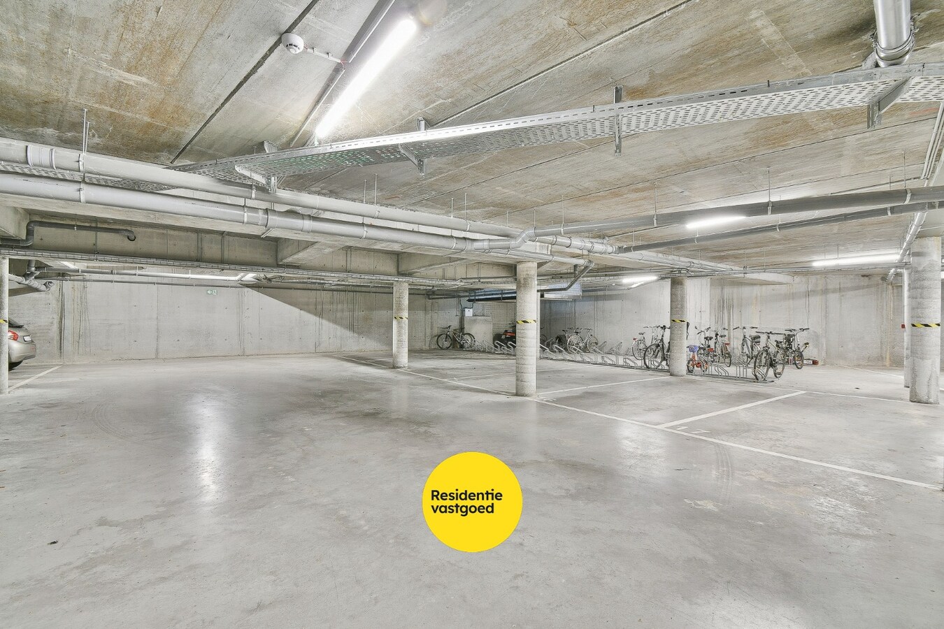 Te koop parkeerplaats - Gistel