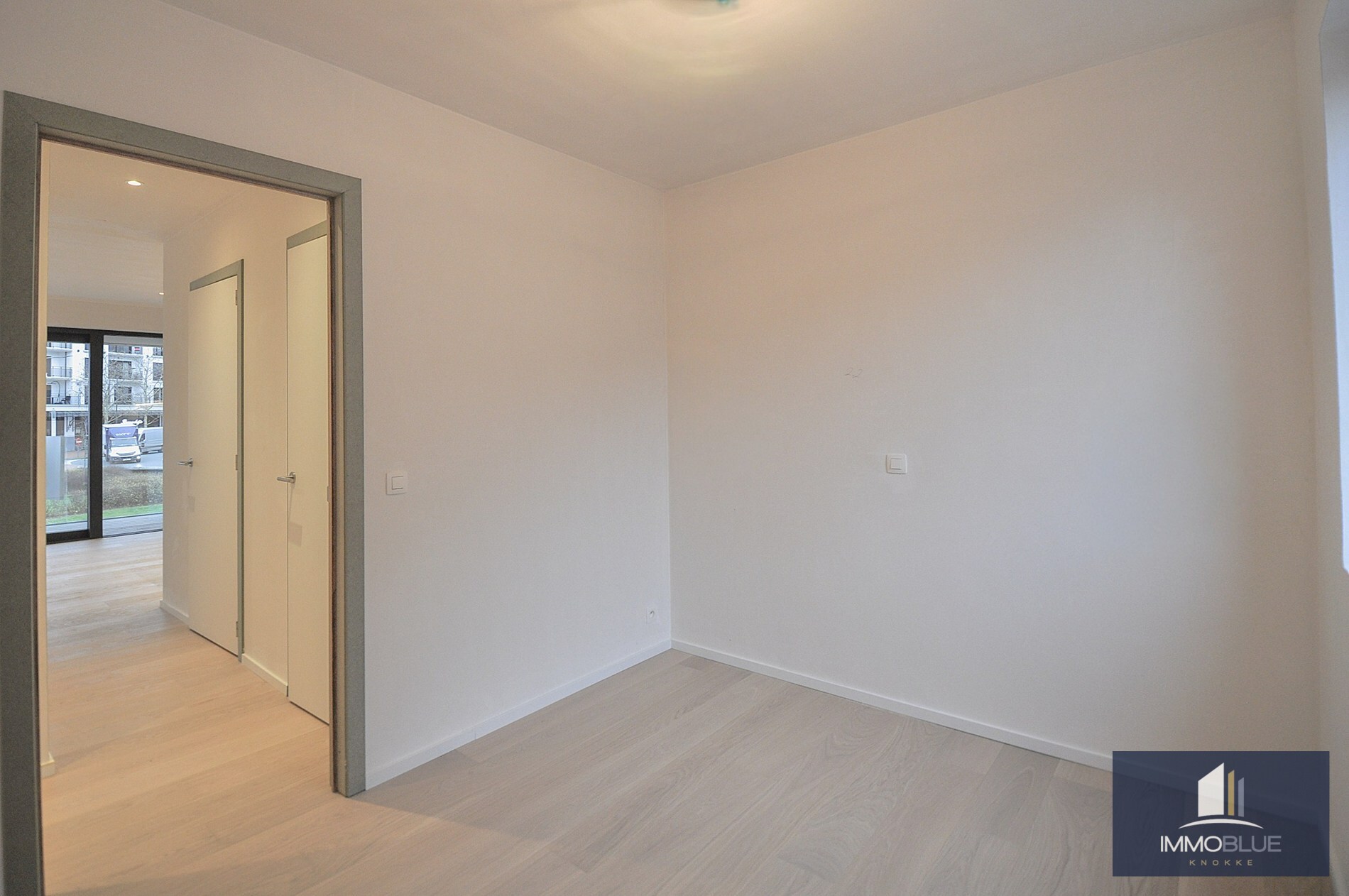 Nieuwbouw: Licht en modern nieuwbouwappartement met terras nabij Duinenwater. 