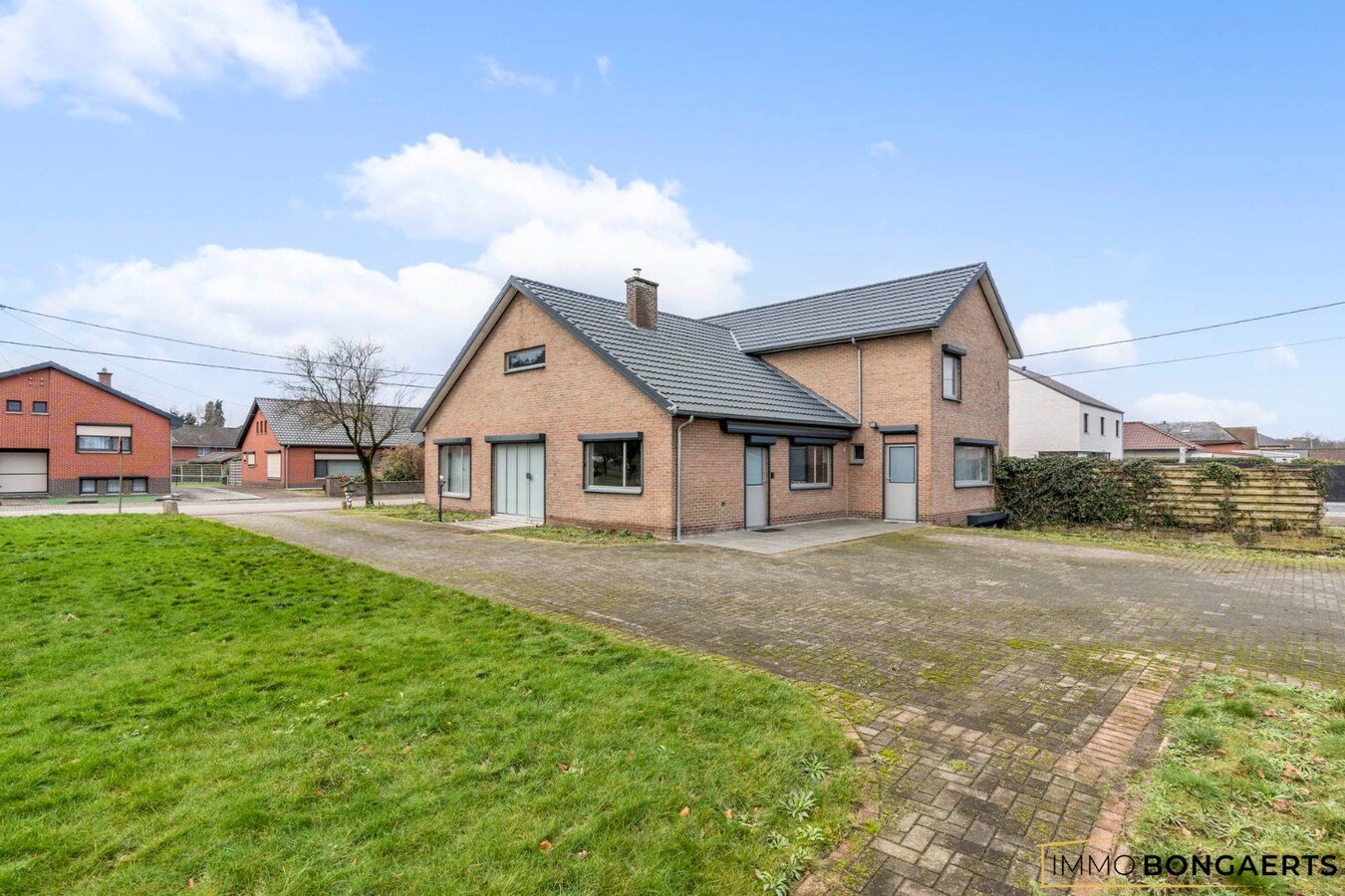 Ruime gezinswoning met 4 slaapkamers 