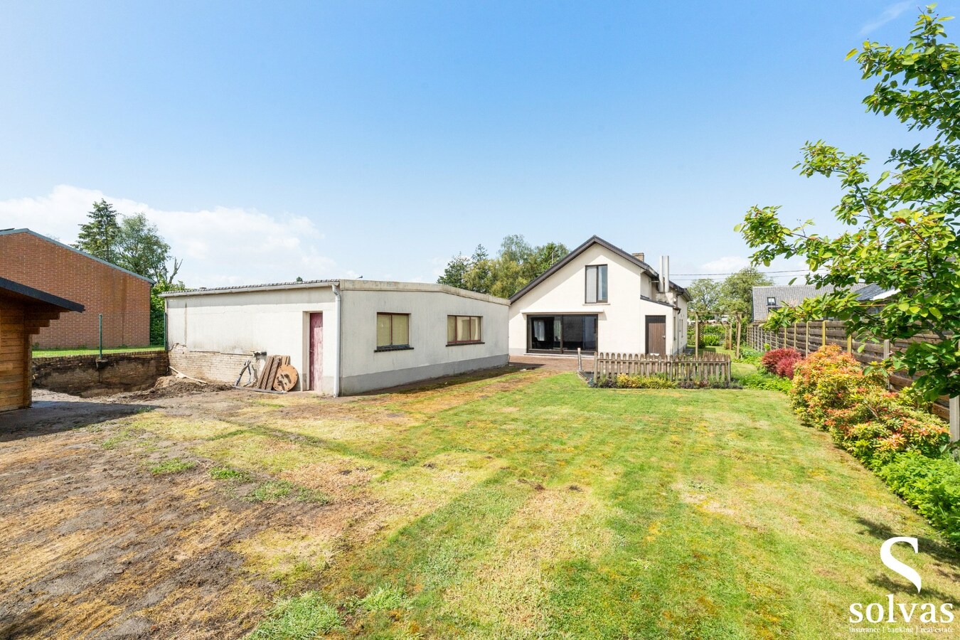 Vrijstaande woning met prachtig uitzicht in Oostwinkel! 