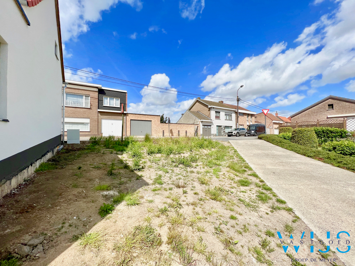 Totaal gerenoveerd woonhuis te Assenede 