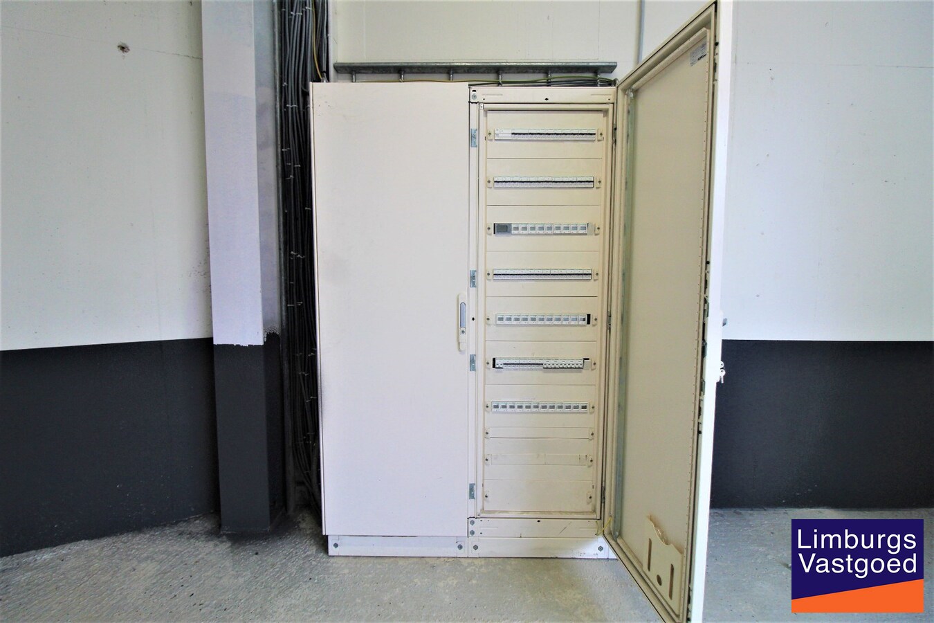 METIO - KMO UNIT 131 - 35,62 m² - sectionaal poort - nabij E-313 