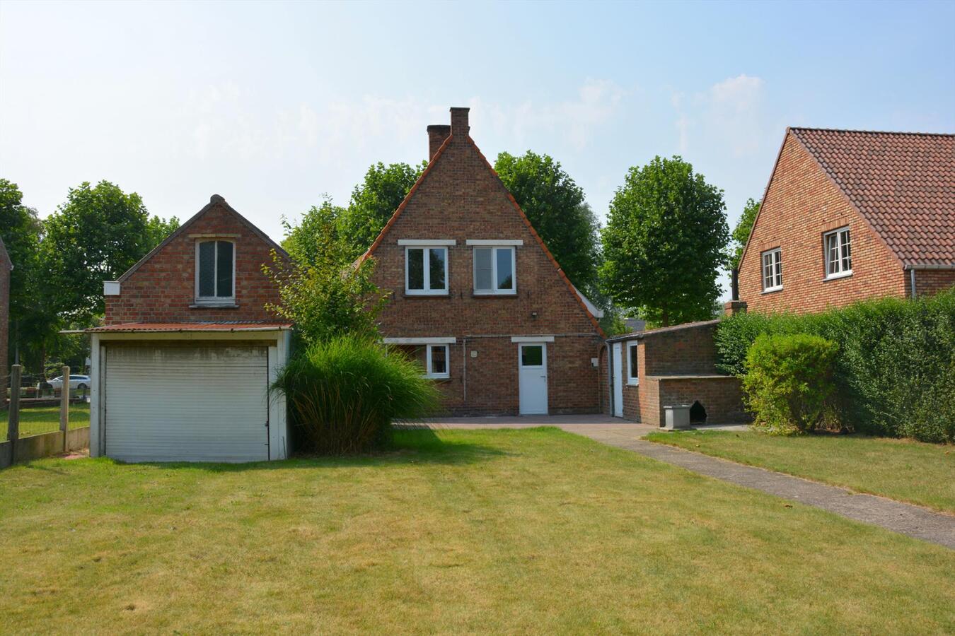 Gezellige charmante woning met garage en zonnige tuin 