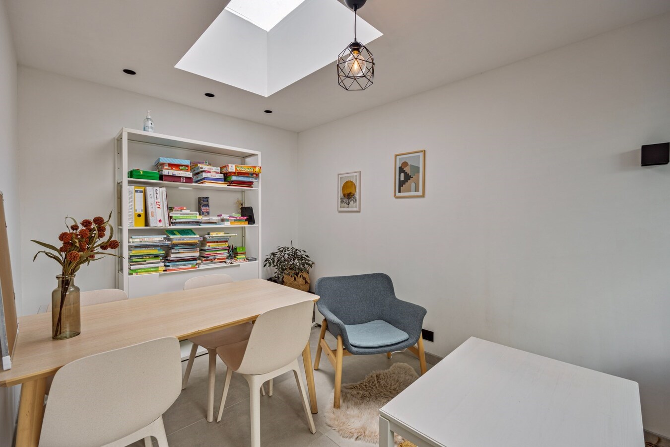 Residentieel gelegen, vrijstaande woning met praktijkruimte 