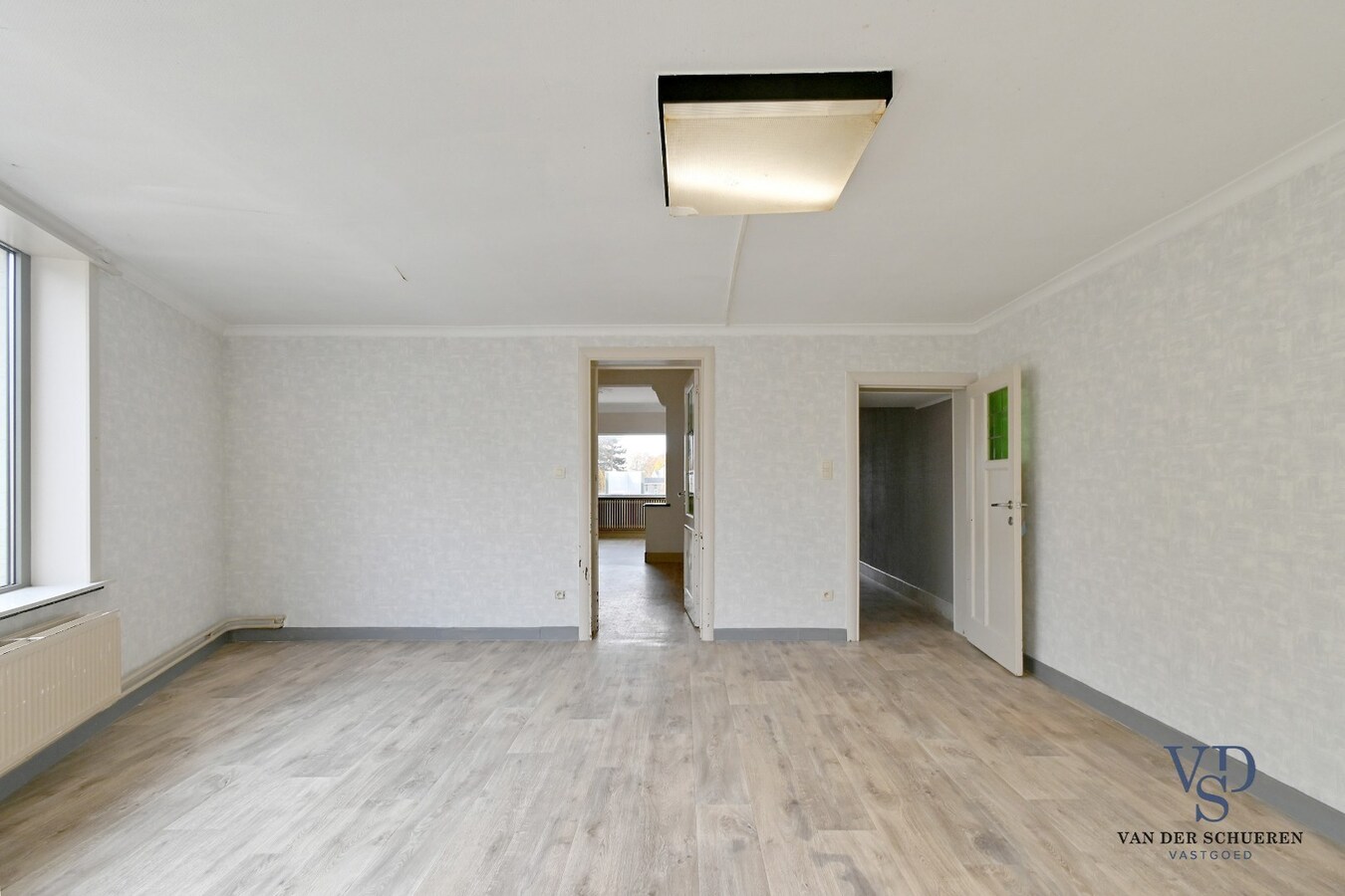 Te renoveren woning in centrum Balegem. 