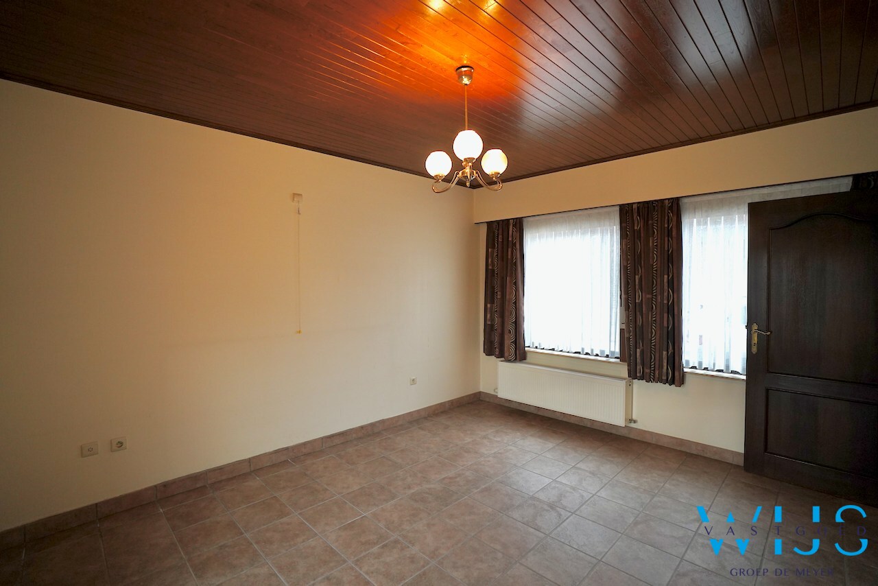 Super gezellig woonhuis met ruime garage te Boekhoute ! 